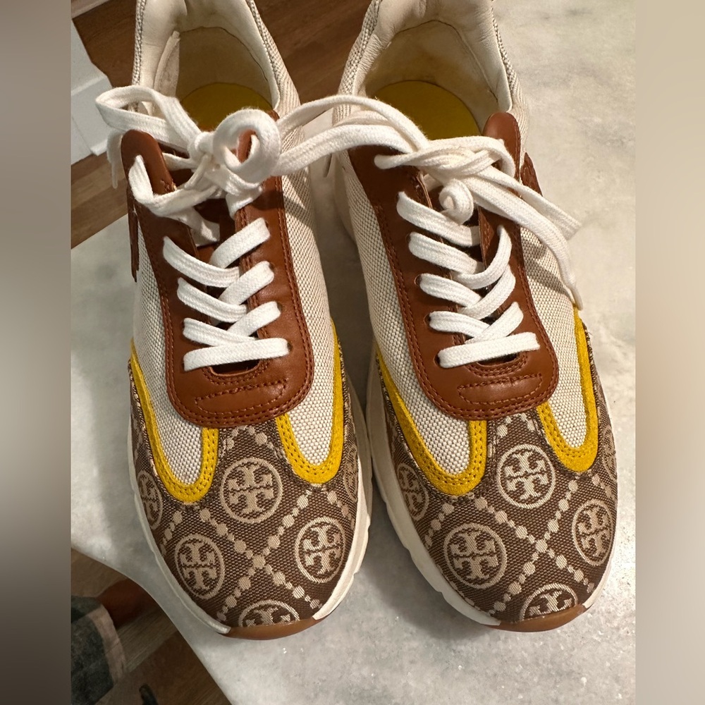 Tory Burch Sneakers